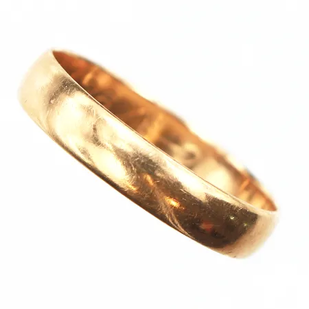 Slät ring, defekt, gravyr, 18K Vikt: 4 g