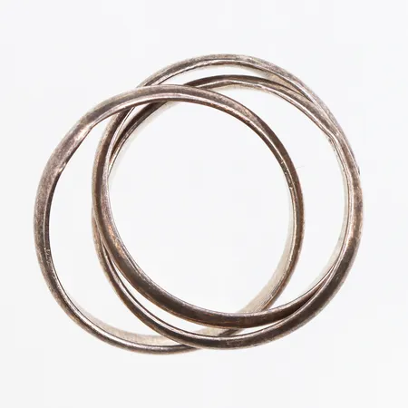 Tredelad ring, Stl:18, bredd: 6,9mm, 925/1000 silver Vikt: 5,5 g