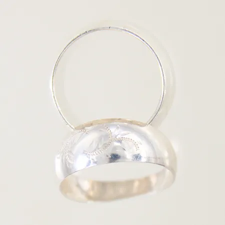 2 Ringar buckliga/skeva silver 925/1000 Vikt: 8,3 g