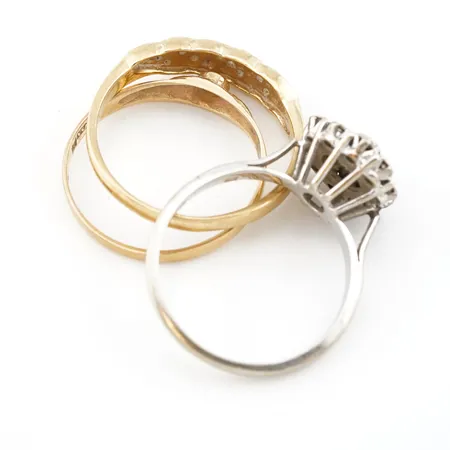 Diverse guld, 18k Vikt: 6,8 g