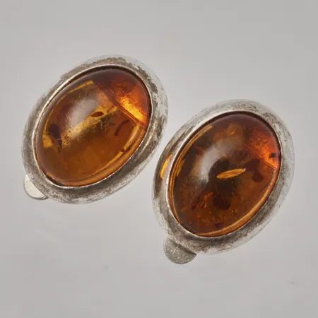 Örhänge med klipps, 13x17mm, Bärnstens liknande sten, 835/1000 silver, 5,55g.