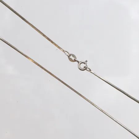 Kedja, 44,5cm, bredd: 0,9mm, Italy, 925/1000 silver Vikt: 3,8 g