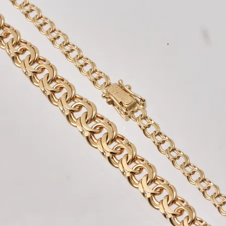Collier 45,2cm, Bismarck docerat, bredd 3,8-7,4mm, Stema, 18K, 20,1g.