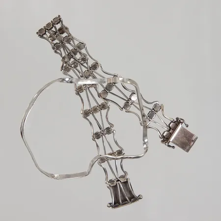 1 Armband, 1 Armring, defekta, skeva, skadade, 925/1000 silver, Vikt: 21,1 g