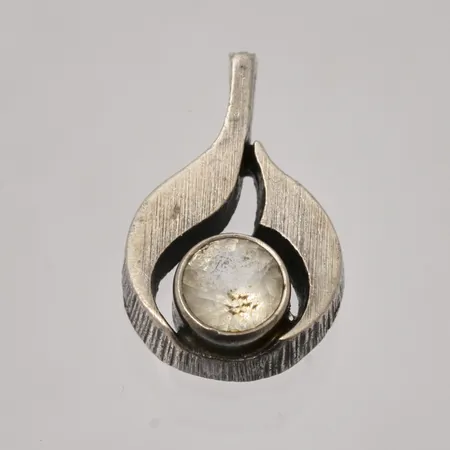 Hänge mått 10,8x16,2mm, vit sten, Karl Laine/Finnfeelings, silver 925/1000, 1,35g.