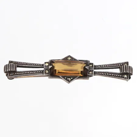 Brosch med rökkvarts samt markasiter, 50x11mm, 935/1000 silver Vikt: 5,3 g