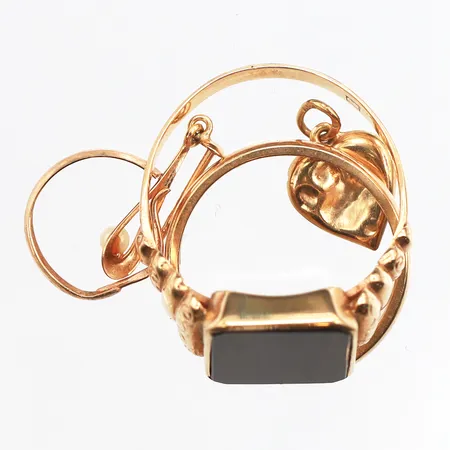 Diverse guld, stenar/defekter/gravyrer, 18K, bruttovikt: 8,3g