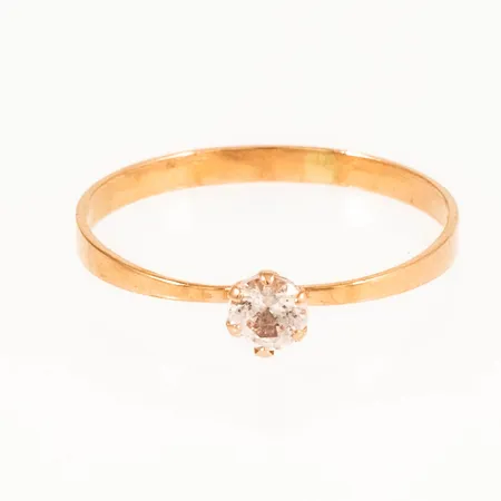 Ring med vit sten stl:17 bredd 1,8-4mm, 18K 0,7g.