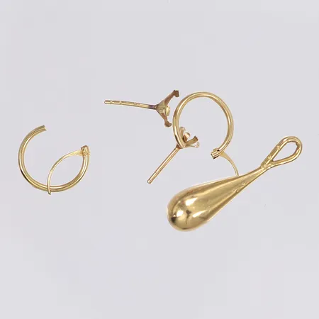 Diverse defekt guld 18K Vikt: 1,4 g