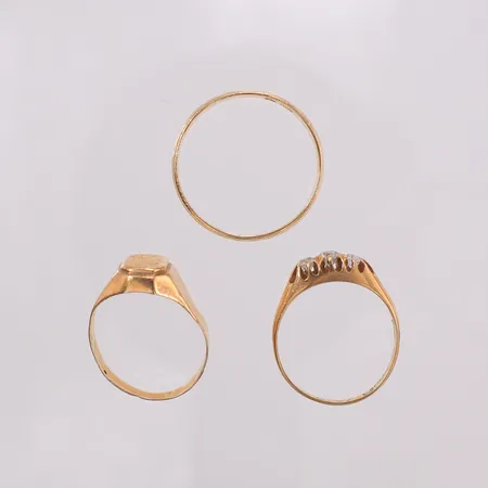 3 Ringar, defekta, gravyrer. 18K  Vikt: 7,3 g