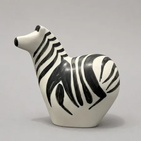 Figurin Lillemor Mannerheim, zebra, höjd ca 15cm, glaserat porslim, WWF Arabia, Finland