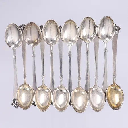 12 Kaffeskedar Norskt mönster längd 9,5cm repor silver 830/1000 Vikt: 90,1 g