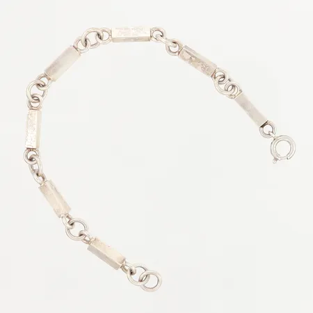 Armband med stavar 19,5cm, bredd: 4-8mm, Ekstrands Guld Knut, Helsingborg år. 1965, silver 830/1000 Vikt: 21,6 g