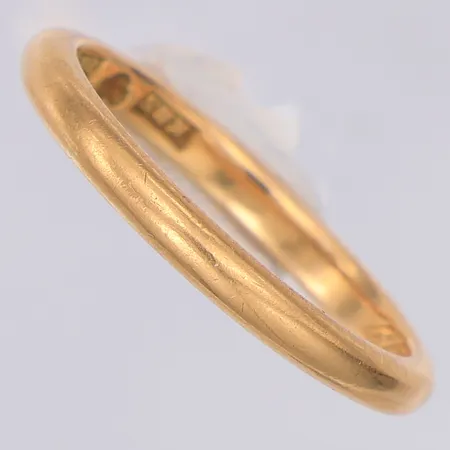 Ring slät stl:19½ gravyr, 18K Vikt: 4,6 g