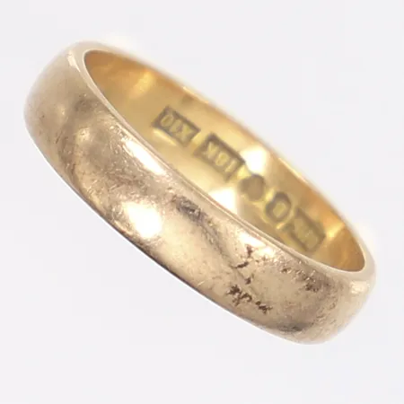 Ring slät stl:16½ bredd 4mm repig svenska stämplar 18K  Vikt: 3,5 g