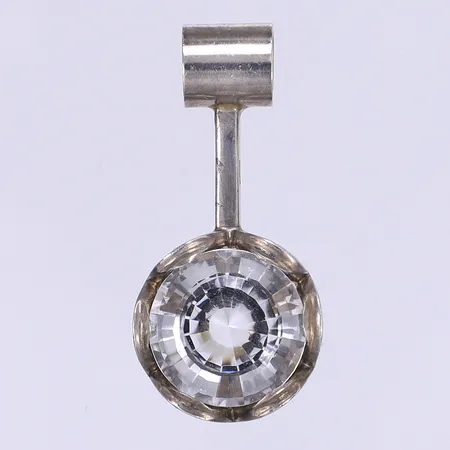 Hänge Karl-Ingemar Johansson Göteborg med bergkristall tillverkningsår 1950 längd 40mm bredd 20mm silver 925/1000 Bruttovikt: 10,2g Vikt: 10,2 g