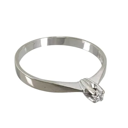 Diamantring i 18K vitguld, Diamant 0,03ct, kontrollstämpel, stl:16¼ mm, bredd 2 - 2,4 mm Vikt: 1,3 g