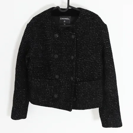 Kavaj Chanel dubbla knappar, stl: 38, bomull, polyester och silke, två fickor, Made in France, lätt parfymlukt, inga tillbehör Skickas med postpaket.