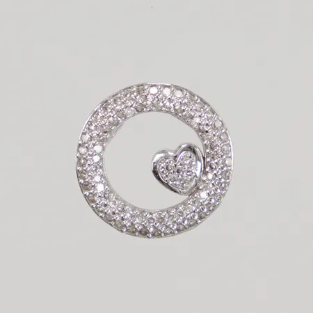 Hänge cirkel med litet hjärta, 8/8slipade diamanter ca 80x ca 0,005ct, Ø 13,3mm, dold ögla, vitguld GHA 18K Vikt: 1,3 g