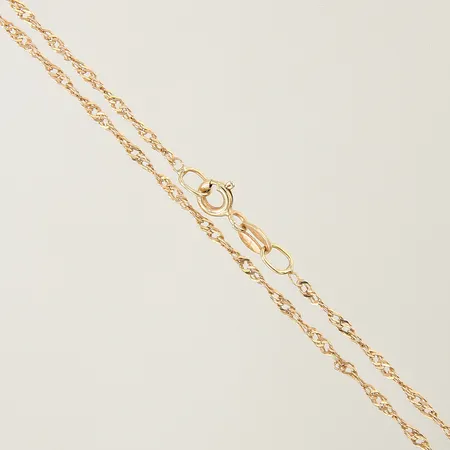 Kedja Singapore längd 46cm bredd 1,8mm 18K Vikt: 2,8 g