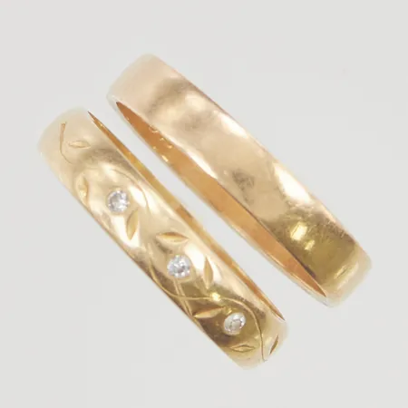 2 Ringar gravyr 18K 4,7g.