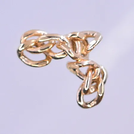 Diverse guld, 18K. Vikt: 0,4 g