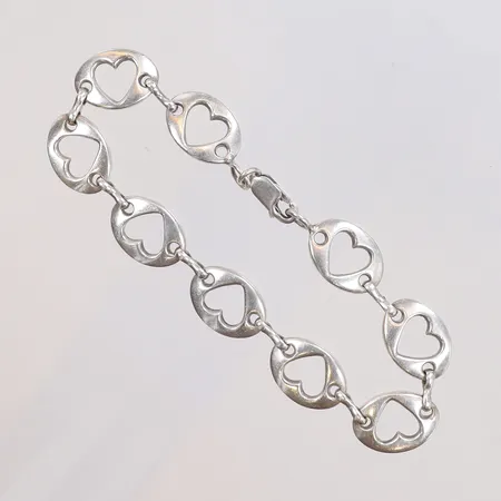 Armband med hjärtan, längd 19,5cm, bredd 12mm, 925/1000 silver Vikt: 17,6 g