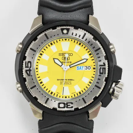 Herrur Seiko 5 Sports Divers Automatic Ø ca 48mm refnr: 7S36-02S0 serienr: 7N0641 stål/gummi med gummiband inga tillbehör