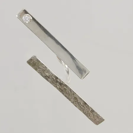 Ring stl:17½ bredd 62mm, stämplad am, 925/1000 Silver 7,4g.