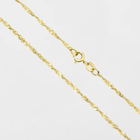 Kedja Singapore längd 42cm, bredd 2mm, 18K. Vikt: 2,6 g