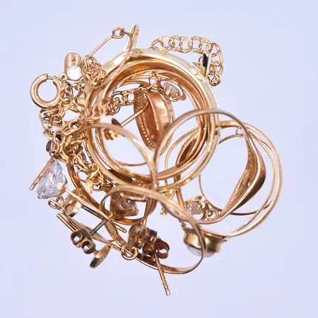 Diverse guld, 18K. Vikt: 17,2 g
