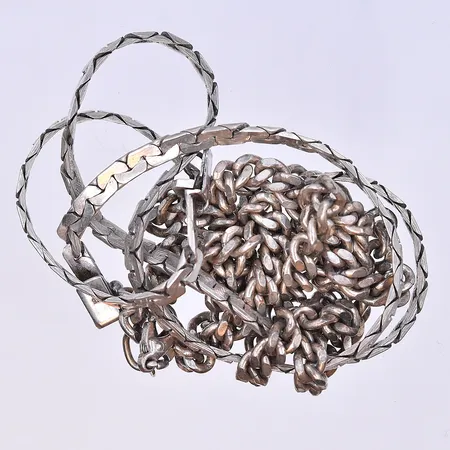 Diverse silver, silver 830/1000. Vikt: 54,1 g