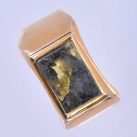 Klackring stl:19¾, bredd 4-12 mm 18K. Vikt: 8,7 g