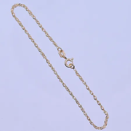 Armband Singapore Guldfynd längd 18 cm, bredd 1 mm 18K. Vikt: 1,2 g