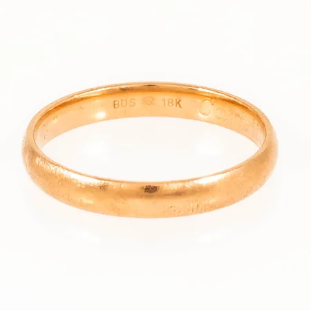 Slät ring 18K stl:20¾ bredd 3,5 mm 4,1g gravyr.