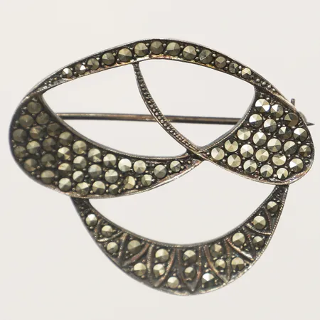 Brosch med markasiter 40x33,5mm silver 830/1000  Vikt: 8,1 g