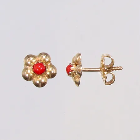Ett par Örhängen i form av blommor med röd emalj/sten Ø8mm 18K Vikt: 2 g