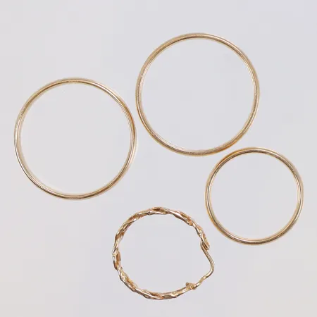 Diverse guld delvis gravyr 18K Vikt: 12,7 g