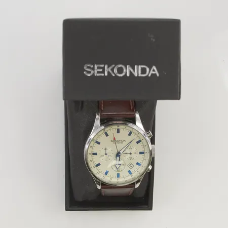 Herrur Sekonda 3144, 43mm stål quartz, går ej, batteribyte krävs, sliten, box.