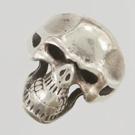 Ring "döskalle" ca stl:19, skev skena, 925/1000 Silver 24,8g.