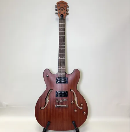 Elgitarr Washburn HB-32DM modifierat stall, nr G12110672, mjukt fodral. Skickas med Bussgods eller PostNord