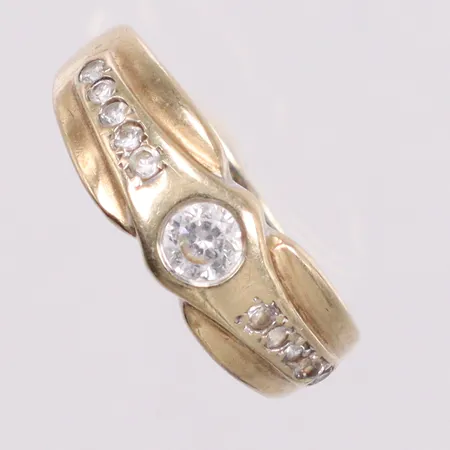 Ring stl 18¼ små vita stenar 14K Vikt: 2,8 g