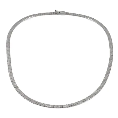 Halvstelt mönstrat collier längd 42,5 cm bredd 4,1 mm silver 19,5g 925/1000.