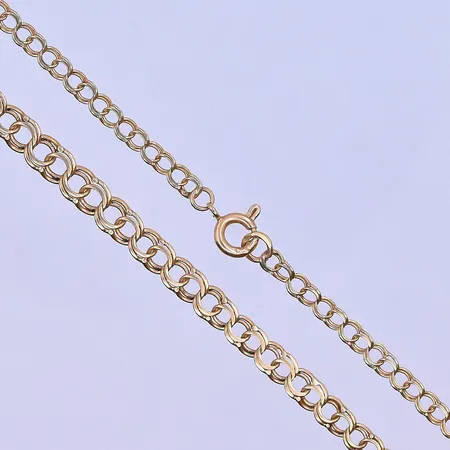 Collier doserad Bismarck längd 45 cm, bredd 3-5 mm 18K. Vikt: 6,8 g