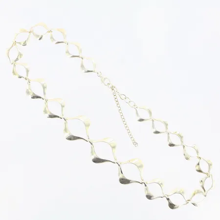 Collier doserad GHA längd: 45-53,5cm, bredd: 16-27mm, 925/1000 silver Vikt: 39,2 g