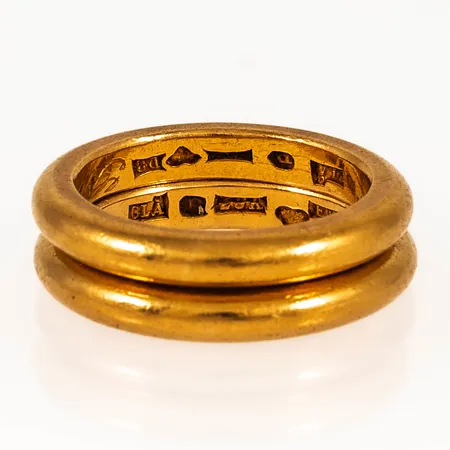 2 ringar släta stl:17¾ bredd 3,3mm, gravyr, 23K 18,5g.