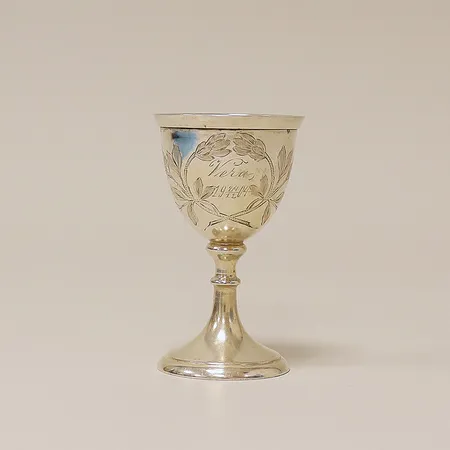 Äggkopp höjd 7cm gravyr silver 830/1000  Vikt: 21,7 g