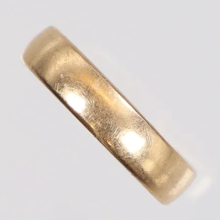 Ring slät gravyr 18K Vikt: 6,6 g