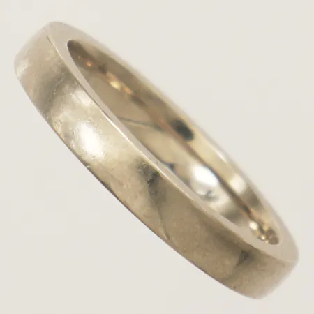 Ring slät stl:16½ bredd 3,1mm, gravyr vitguld 18K Vikt: 5,2 g
