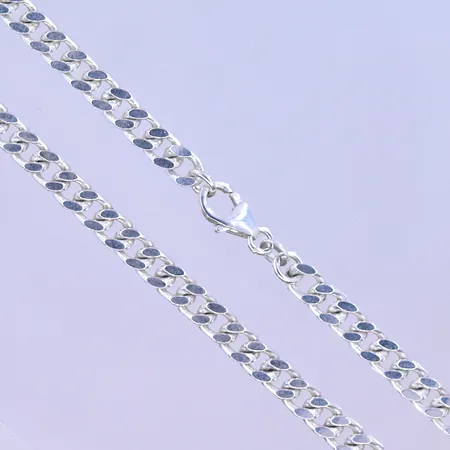 Kedja Pansar längd 45,5 cm, bredd 5 mm silver 925/1000. Vikt: 25,6 g